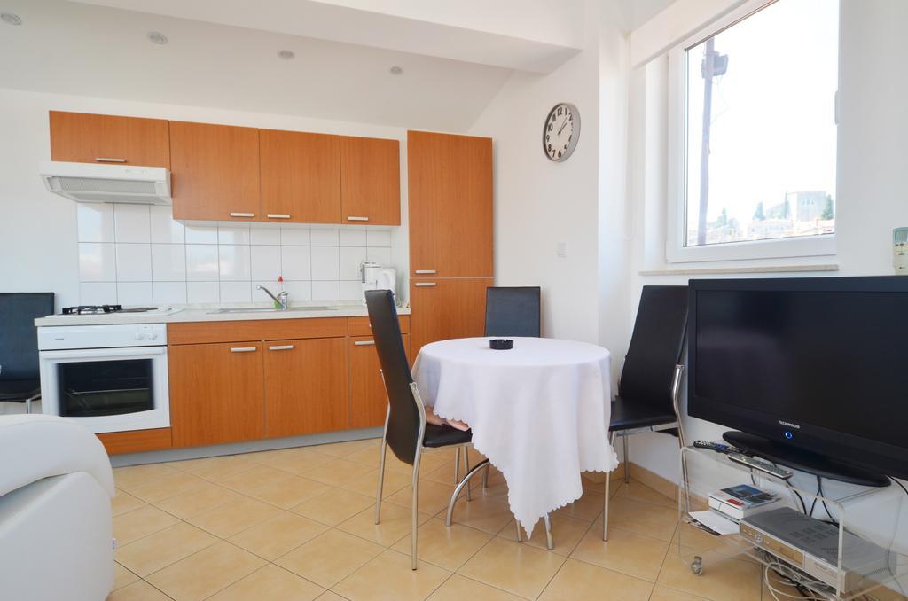 Apartment Zdenac Rovinj Bagian luar foto
